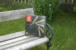 Pink Floyd Dark Side Immersions Box auf der Gartenbank! Foto: Werner Pink Floyd Dark Side Immersions Box auf der Gartenbank! Foto: Werner