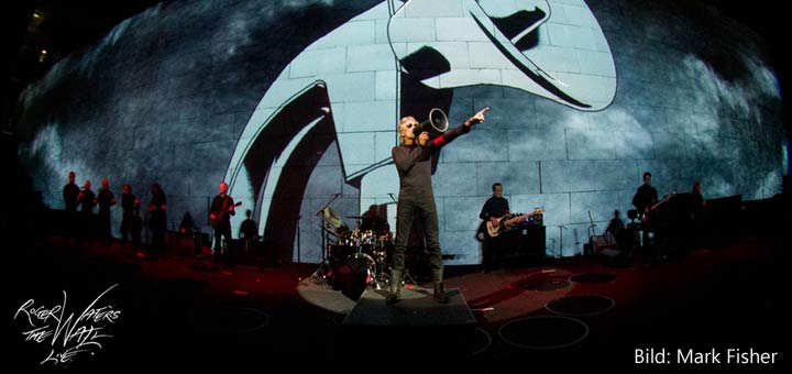 Roger Waters 2010 The Wall Live