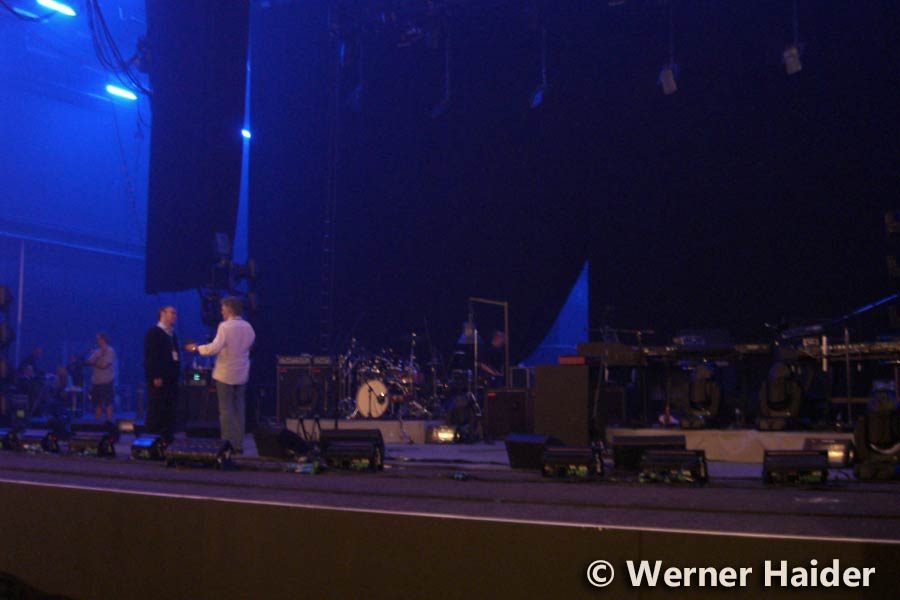 David Gilmour 24.3.2006 Mailand Teatro Degli Acrimboldi David Gilmour 24.3.2006 Mailand Teatro Degli Acrimboldi