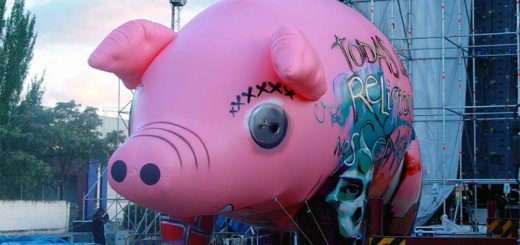 Roger Waters 9.5.2008 Artafe Football Ground