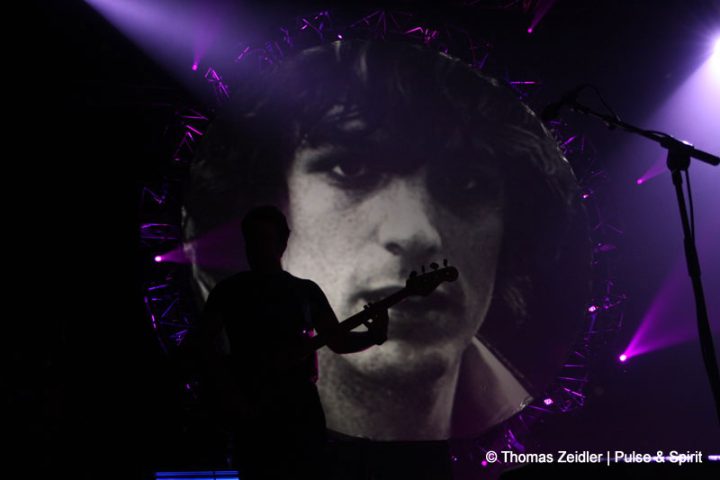 The Australian Pink Floyd Show 13.2.2011 Wien Gasometer The Australian Pink Floyd Show 13.2.2011 Wien Gasometer