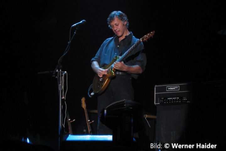 Roger Waters 24.6.2002 Dublin The Point Roger Waters 24.6.2002 Dublin The Point