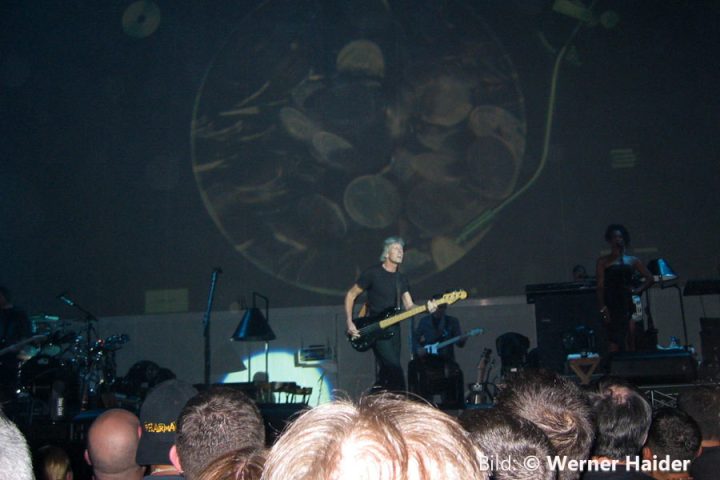Roger Waters 24.6.2002 Dublin The Point Roger Waters 24.6.2002 Dublin The Point