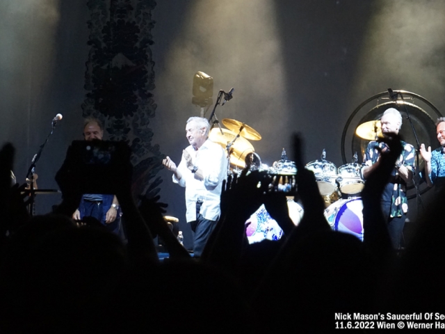 Nick Mason's Saucerful of Secrets 11.6.2022 Wien, Gasometer Nick Mason's Saucerful of Secrets 11.6.2022 Wien, Gasometer