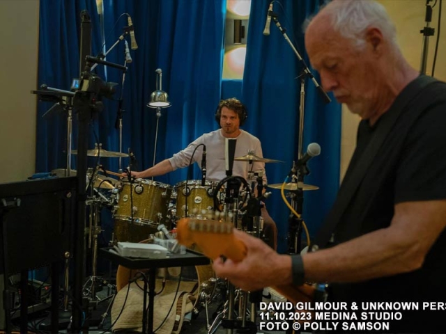 David Gilmour &amp; Unknow, Medina Studio, 2023