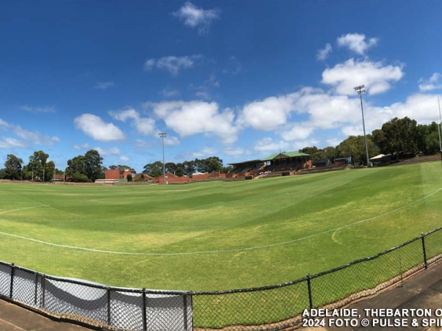 Adelaide, Thebarton Oval