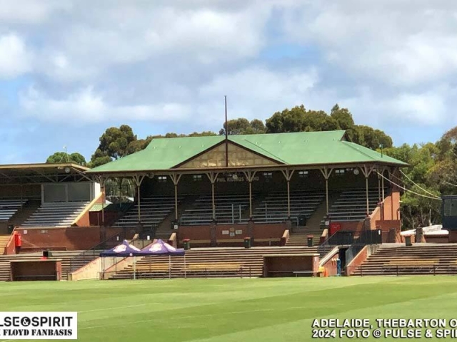 Adelaide, Thebarton Oval